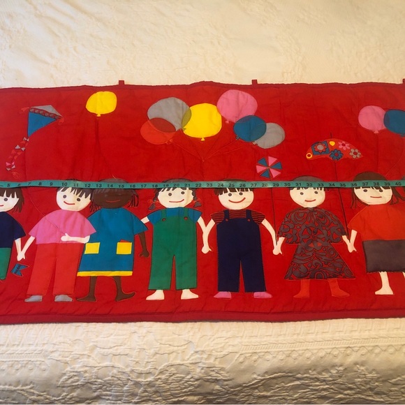 Adorable Vintage Children’s Wall Tapestry - Picture 6 of 6